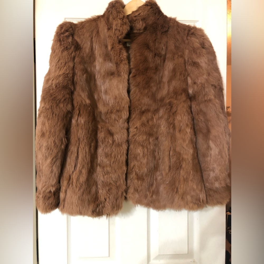 Brown Women’s size Medium Fur jacket..In Excellent Condition! Unbranded